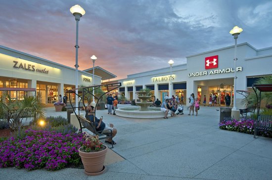 Shopping Malls in Strand